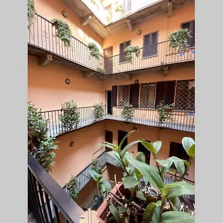 Apartament Boutique In Center: Duomo Scala