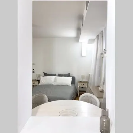 Apartment Boutique In Center: Duomo Scala